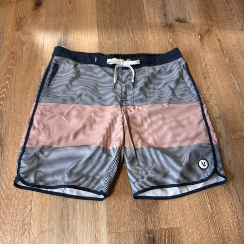 Vuori Men's V314 Cruise‎ Board Blue White Striped Shorts Size 34